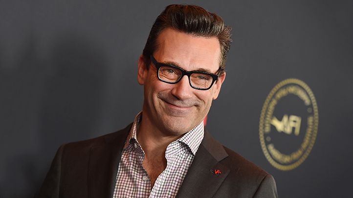 Celebritati-care-renunta-de-fumat-Jon-Hamm-RM-722x406